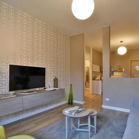 Como Lake Suites