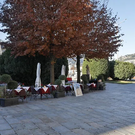 Como Lake Suites Daire *