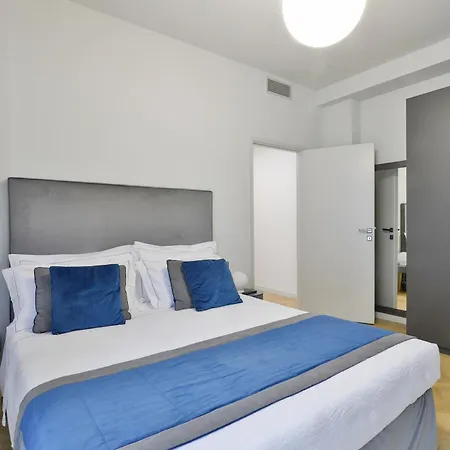 Como Lake Suites 아파트 *