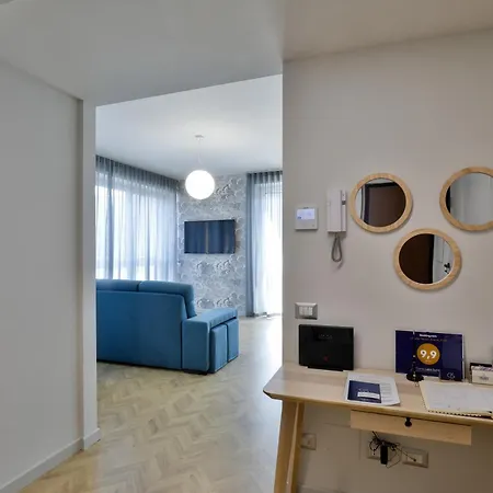 아파트 Como Lake Suites 코모