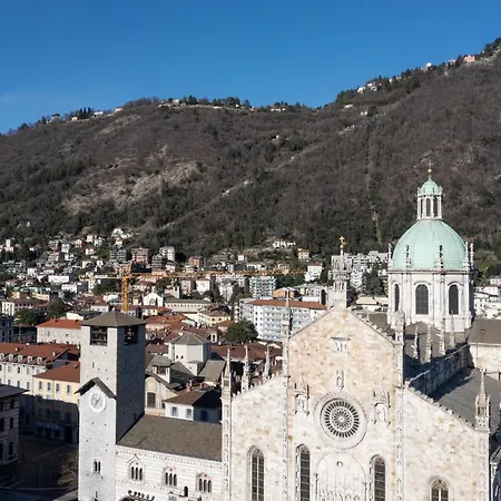 Como Lake Suites Apartamento