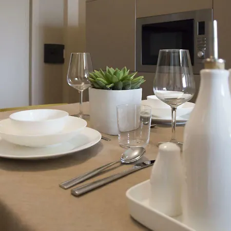 아파트 Como Lake Suites *