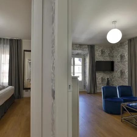 Como Lake Suites * كومو