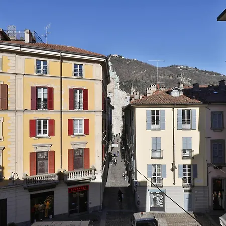 公寓 Como Lake Suites *