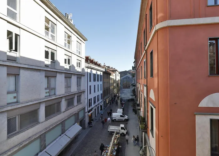 Como Lake Suites Como