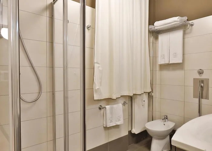 公寓 Como Lake Suites 科莫