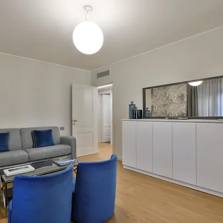 Como Lake Suites Apartmán *