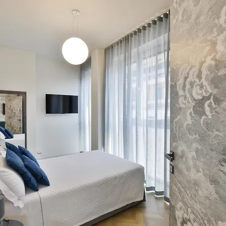Апартаменты Como Lake Suites Комо