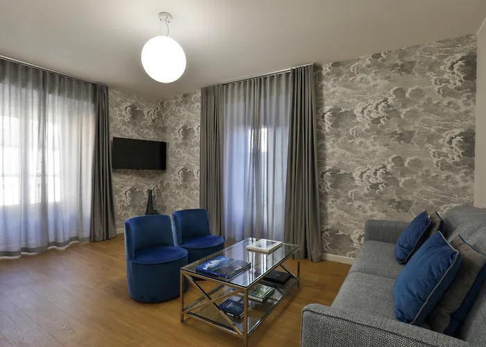 Апартаменты Como Lake Suites Комо