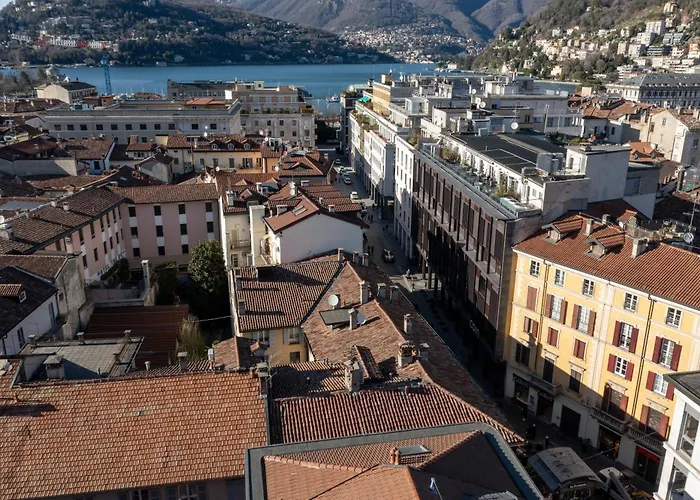 Como Lake Suites Комо