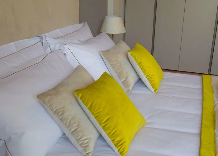 Апартаменты Como Lake Suites Комо