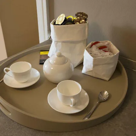 Como Lake Suites