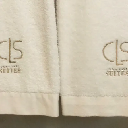Como Lake Suites *
