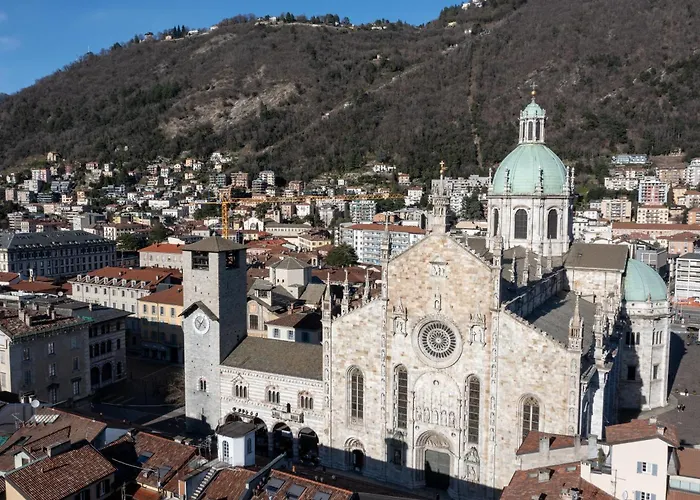 Como Lake Suites * كومو