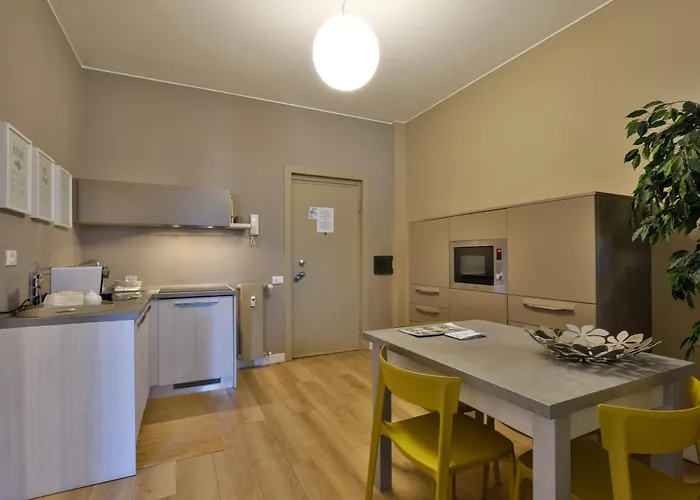 Como Lake Suites