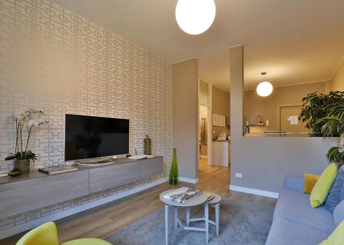 Como Lake Suites