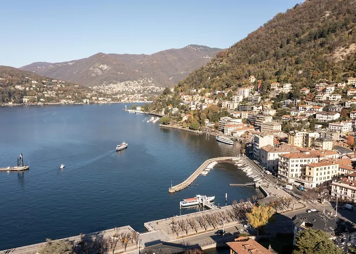 Como Lake Suites * كومو